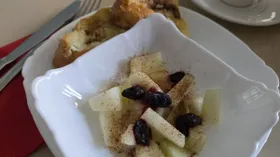 Завтрак неедяки. Гренки с фруктовым салатом