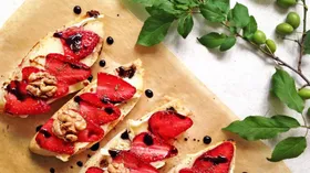 Рецепты с уксусом, клубникой и продукцией пчеловодства