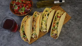 Тако с фаршем и кукурузой