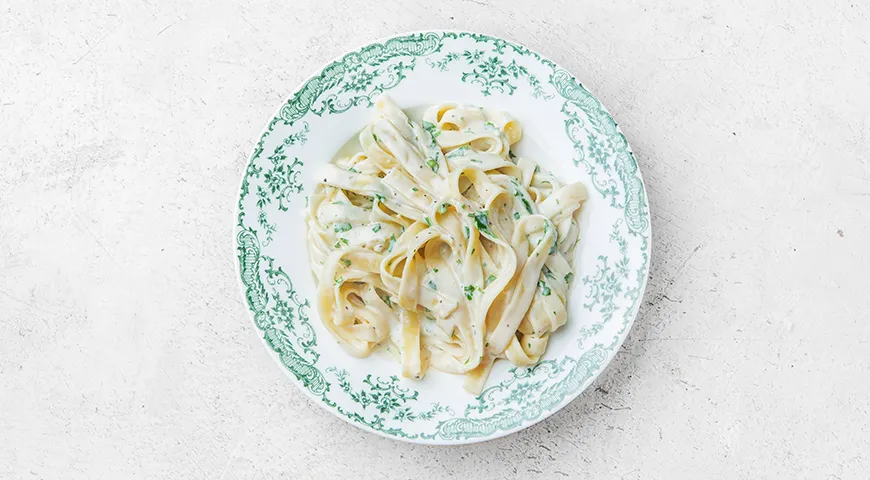 Паста «Альфредо» с курицей
