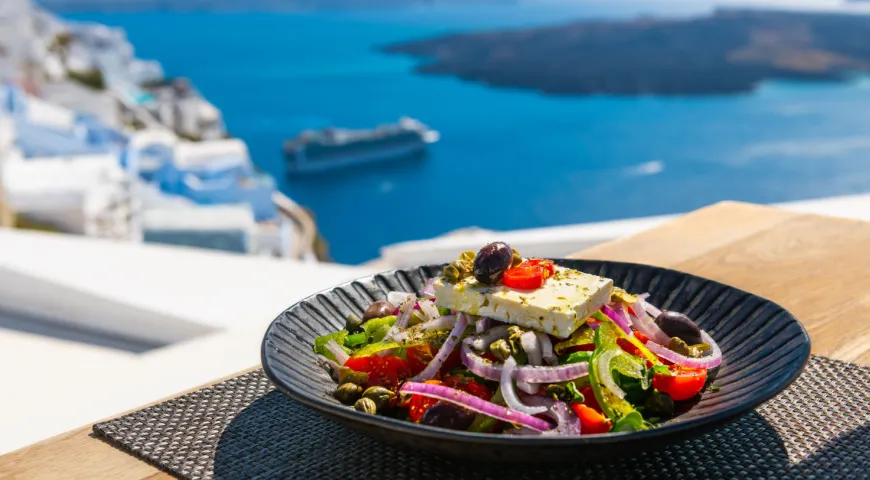 Греки следуют средиземноморской диете и в среднем отличаются прекрасным здоровьем