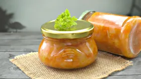 Салат из кабачков, моркови и лука на зиму