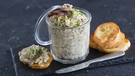 Рецепты с сельдью, молочной продукцией и хлебом
