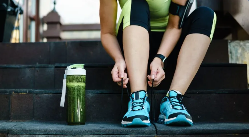 Диета должна сочетаться с несложными физическими нагрузками 