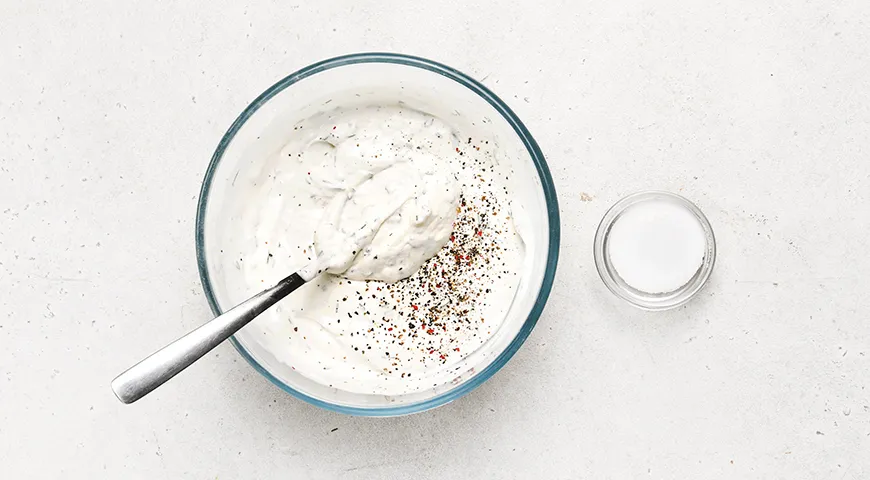 Куриное филе в сметанном соусе