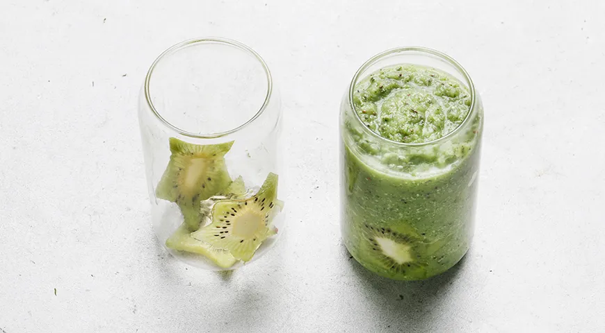 Смузи из киви и яблока с молоком