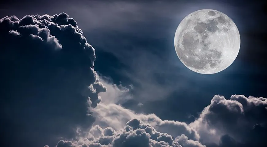 Символика полнолуния в психологии и обычаях