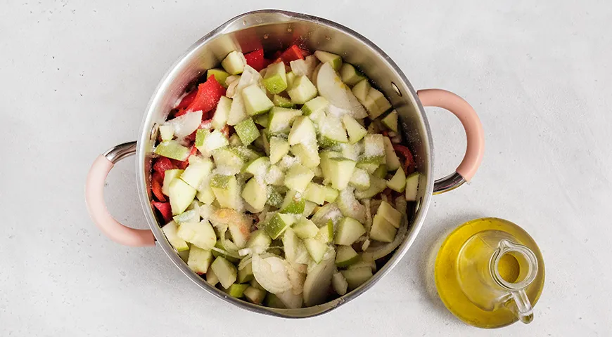 Лечо с яблоками