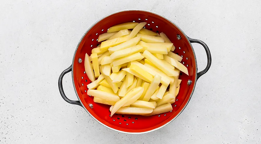 Жареная картошка на сливочном масле, с паприкой