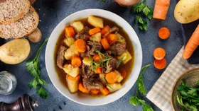 Осеннее рагу: 10 лучших сезонных рецептов с мясом, грибами и овощами