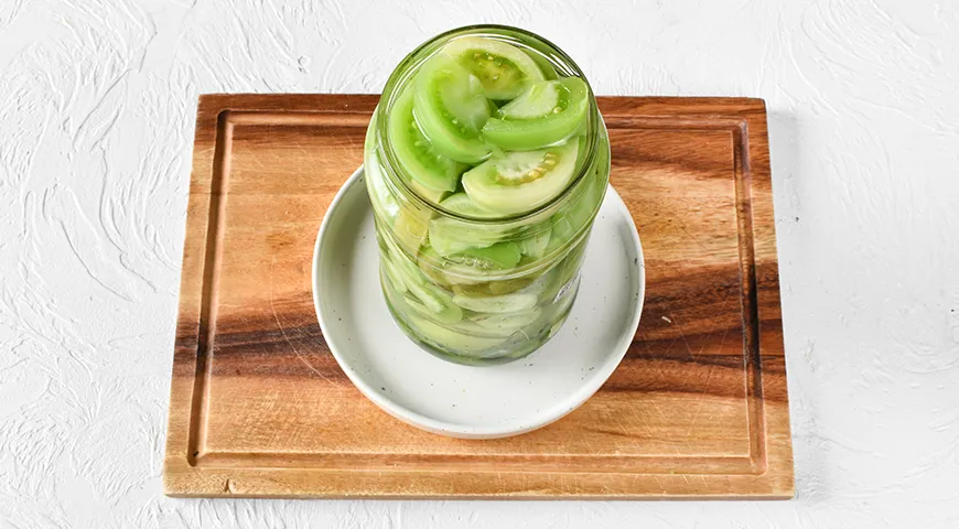 Зеленые помидоры дольками на зиму