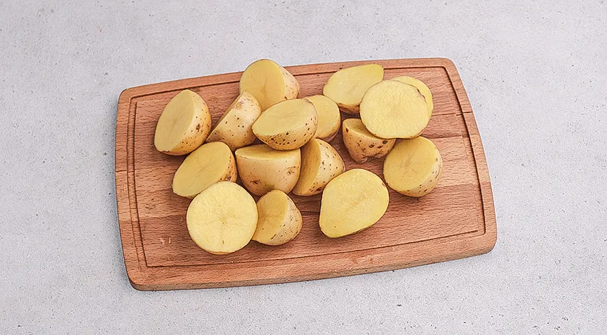 Запеченный молодой картофель с соусом чимичурри