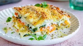 Быстрый простой ужин на среду, витаминный салат и лазанья с индейкой