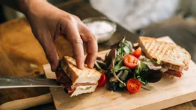Как приготовить идеальный бутерброд на завтрак или на праздничный стол: 9 советов от шефа плюс секреты сморребродов