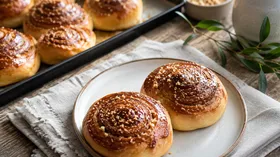 Булочки с корицей и орехами