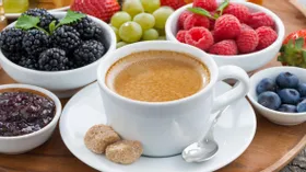 Стоматолог Ешидоржиев: фрукты, кофе и газировки вредят зубам