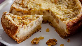 Рецепты с кисломолочными продуктами, орехами и изюмом