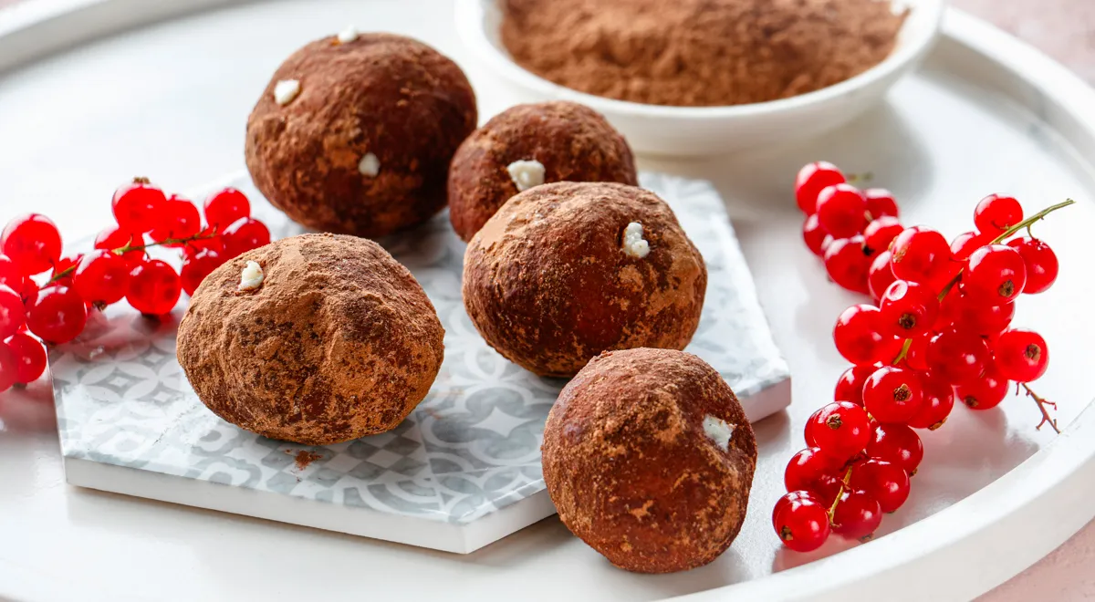 Рецепт пирожного «Картошка» из бисквита в домашних условиях