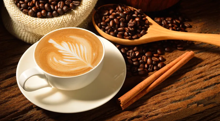 Рекомендуемая суточная норма потребления кофе латте для взрослых — до 300 миллилитров