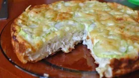 Нежный куриный пирог с кабачком