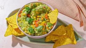 Гуакамоле с кукурузой
