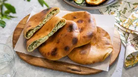 Лепешка с сыром в духовке