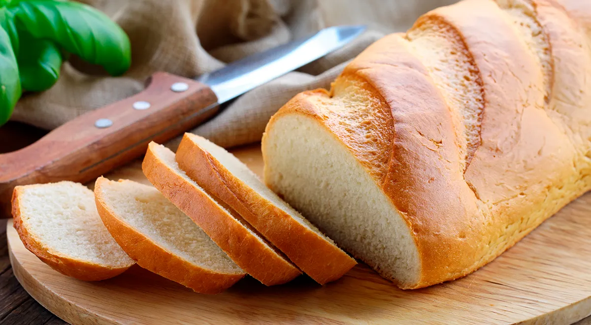 Рекомендуемая суточная норма потребления батона нарезного для взрослых составляет до 200 г