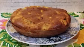 Наливной пирог с рыбными консервами, яйцами и зеленью