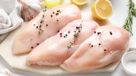 Куриная грудка: польза и вред для организма, стоит ли включать в ежедневный рацион