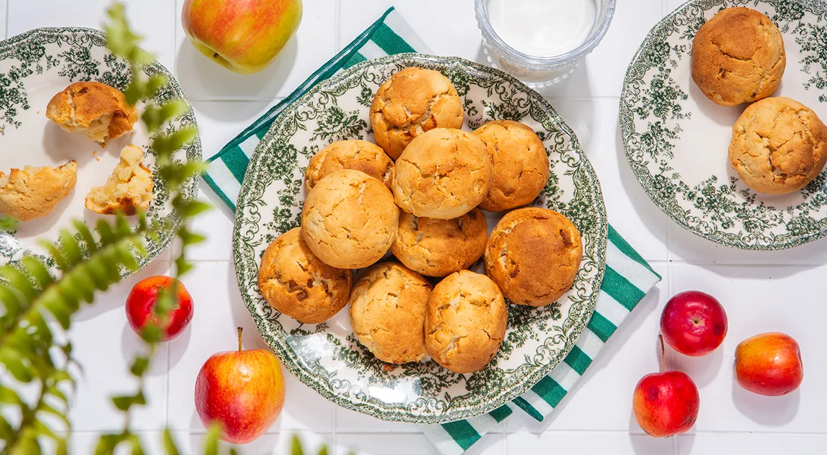 Домашнее мягкое печенье с яблоками