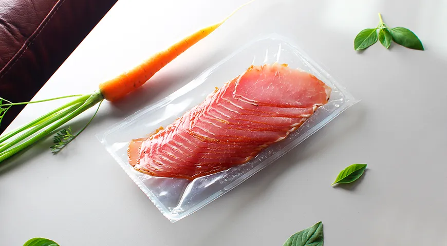 Качественный свиной балык имеет равномерный розовый цвет на срезе