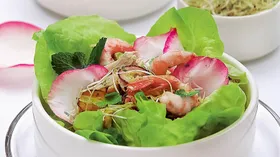 Рецепты с орехами, морепродуктами и салатом