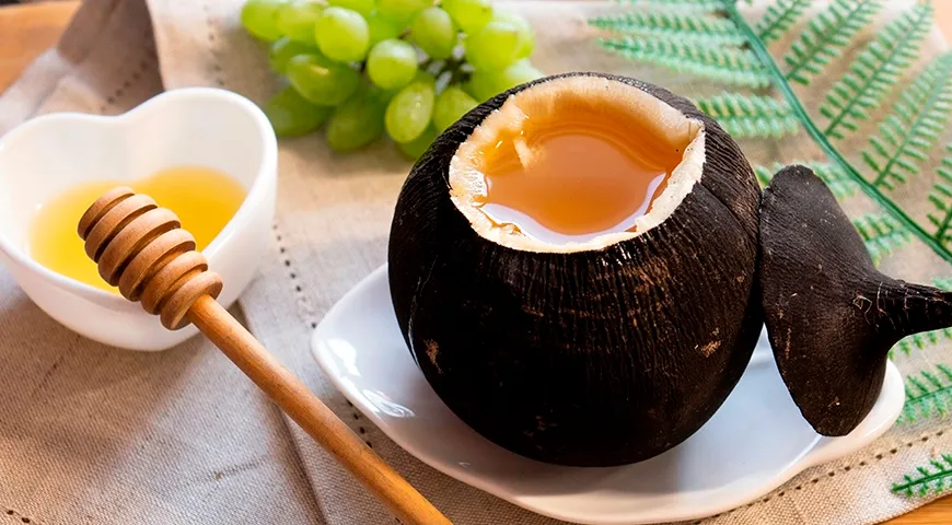 Сок черной редьки с медом был первым лекарством от кашля