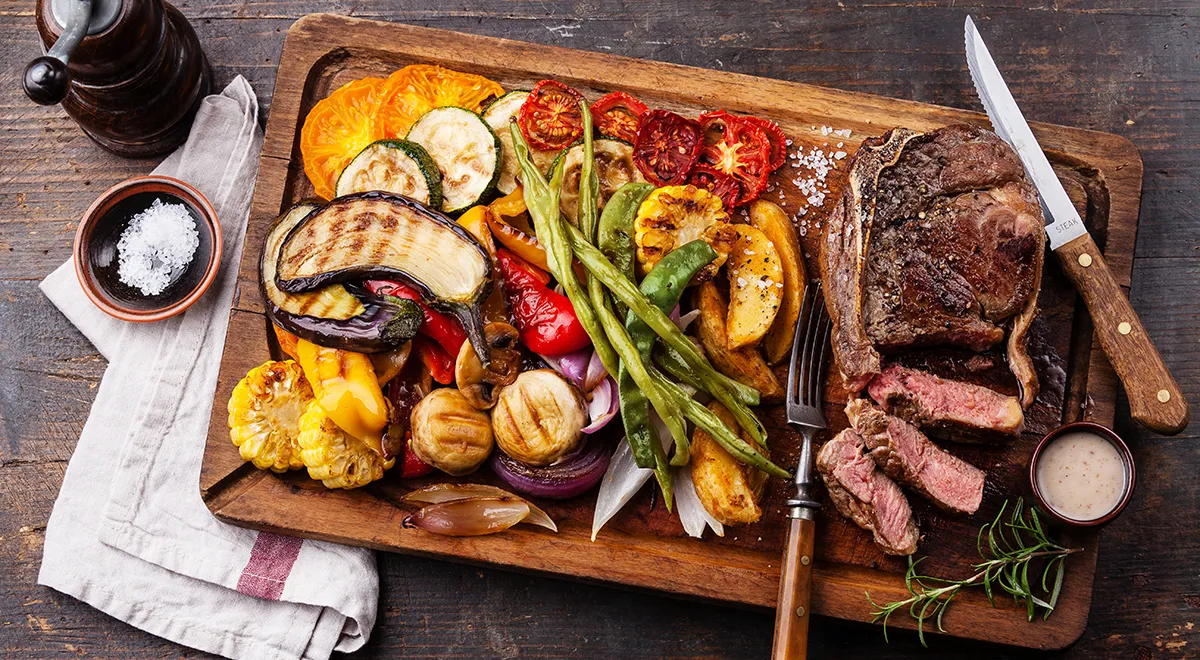 Запекание мяса: мясо по-французски и ростбиф