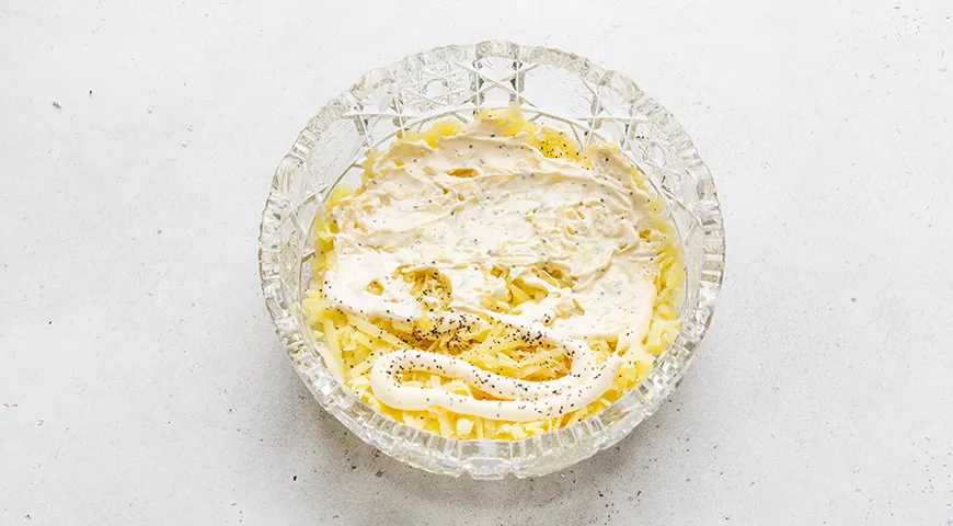 Салат «Мимоза» с семгой