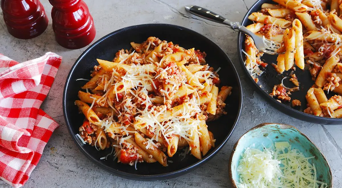 Рецепт спагетти с соусом болоньезе с фаршем — Кулинарные рецепты любящей жены