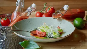 Рецепты с молочной продукцией, фруктами и сельдереем