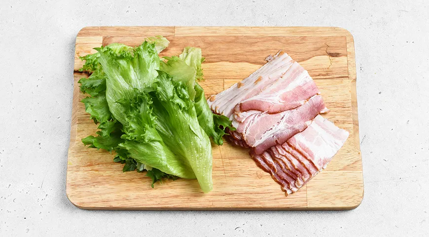 Новогоднее канапе с ананасом на шпажках