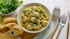 Цветная капуста с фрикадельками и карри