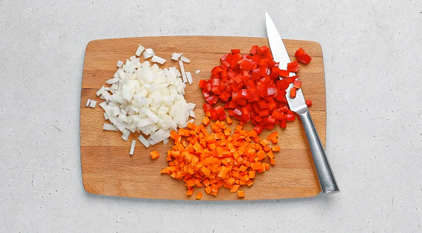 Сливочно-томатный суп с фрикадельками