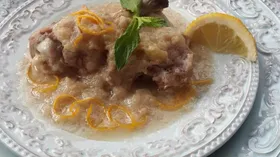 Курица с яблоками