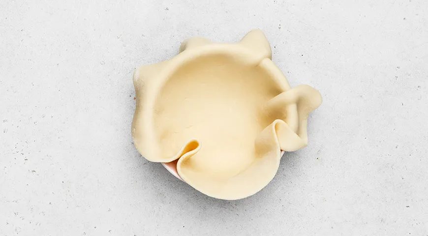 Жаркое в горшочке из теста