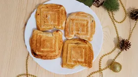 Пирожки с капустой, тыквой и кетчупом