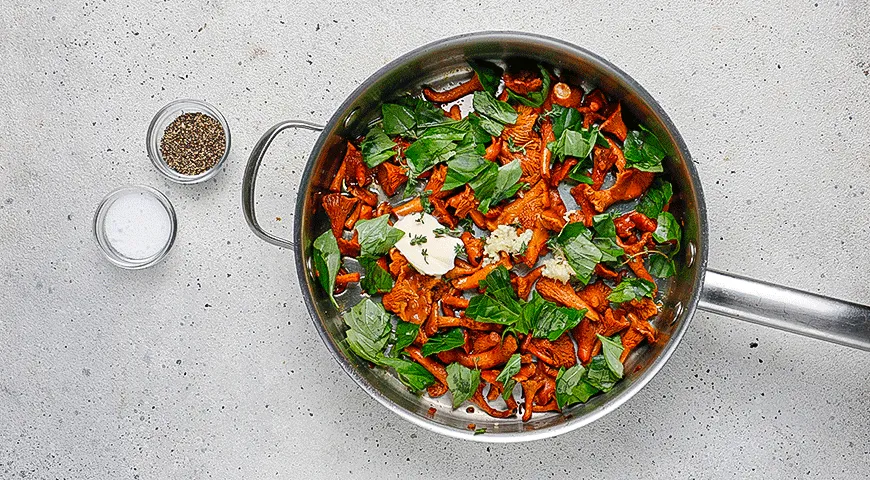 Паста с лисичками