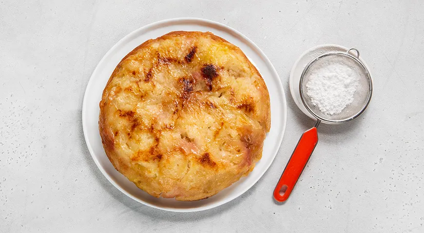 Яблочный пирог на сковороде