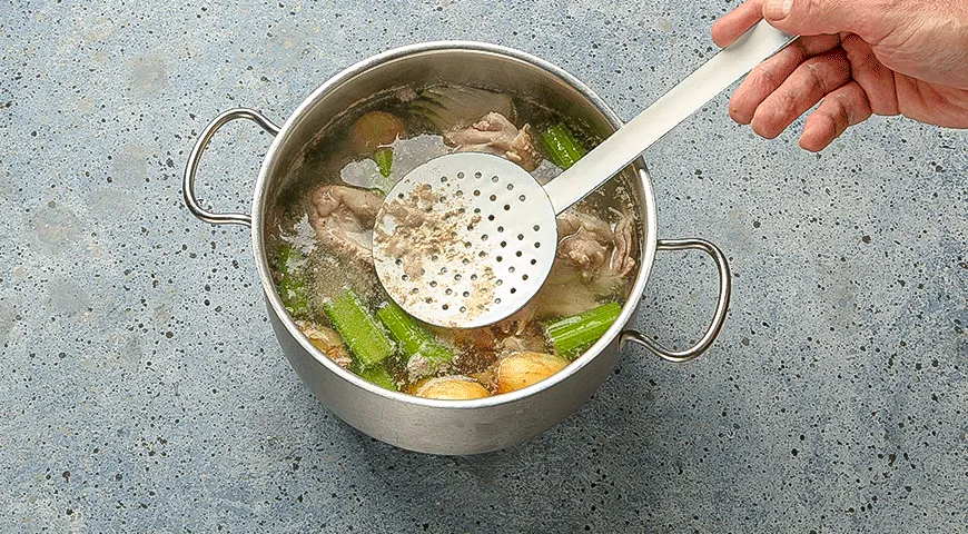 Куриный бульон из остова