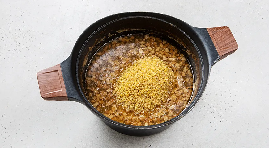 Халиса - густая каша из пшеницы и мяса (восточная кухня)