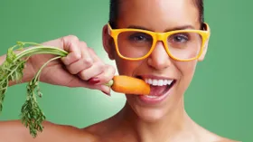 Кому без морковного сока не обойтись, и почему его называют эликсиром молодости