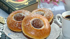 Сдобные булочки с какао