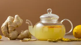 Чай с имбирем, горячий и холодный, зачем пить, какой полезнее и как готовить